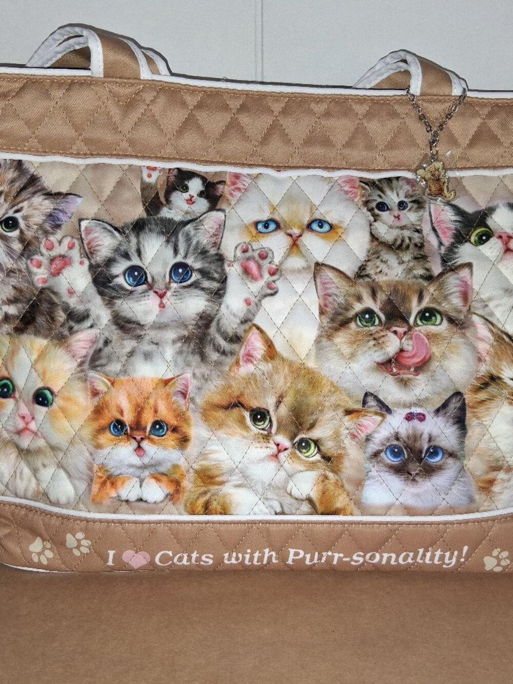2019 Bradford Exchange Cats with Purr-sonality Quilted Tote Bag Kayomi Harai